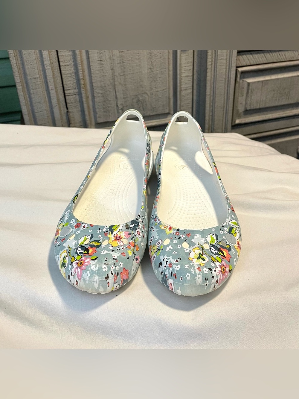 *RARE* Vera Bradley CROCS Kadee Flats/Shoes -Floral Pattern-Sz 8 -Waterproof